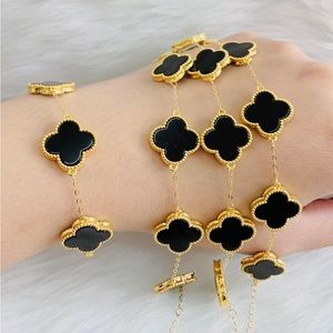 18k Solid Gold Black Clover Bracelet , AU750 Stamped